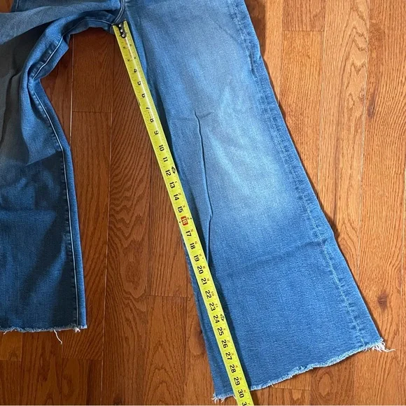 MOTHER Denim The Roller Fray, size 26 - Picture 11 of 12